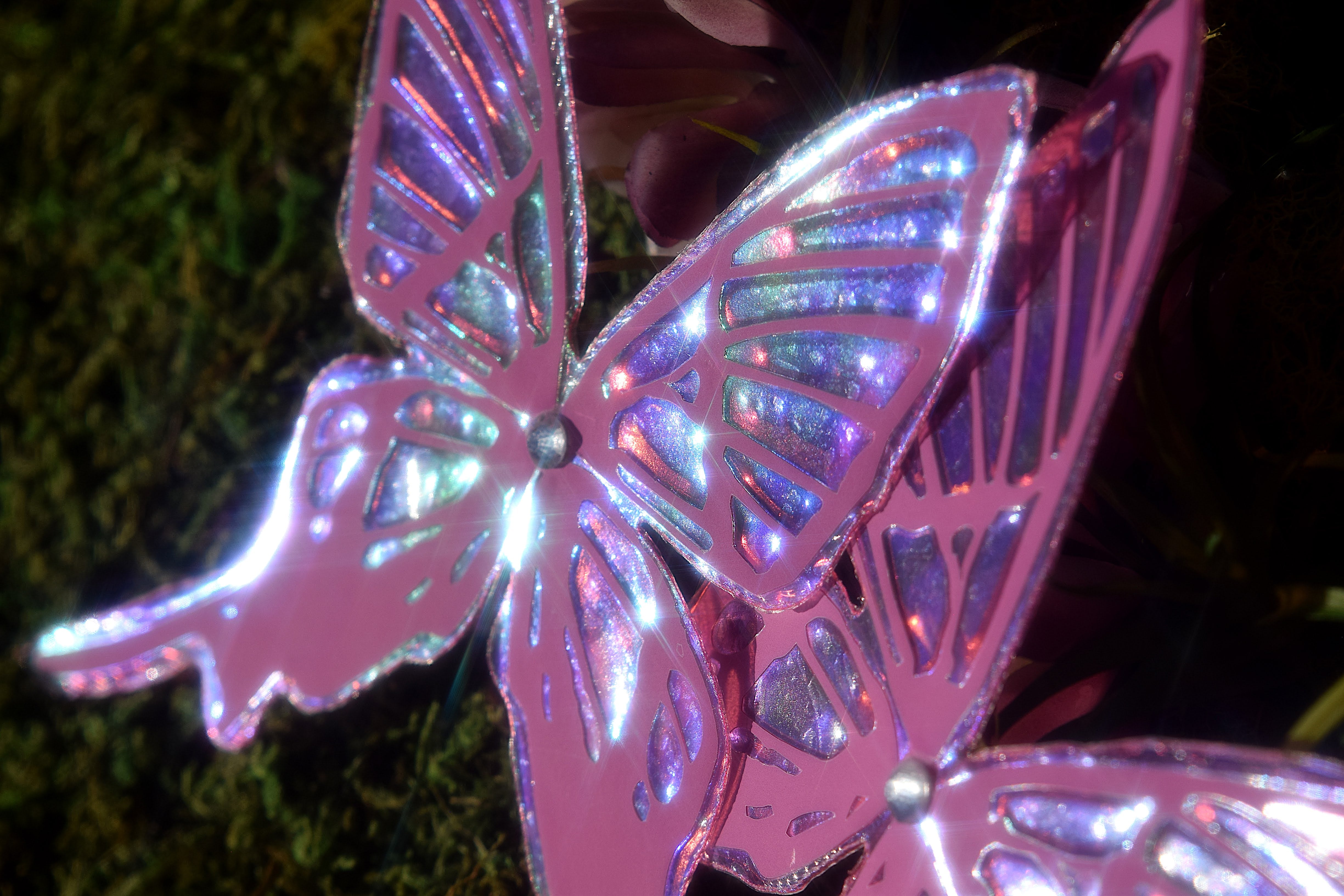Mood Butterfly - Pink Color Changing Hair Clip